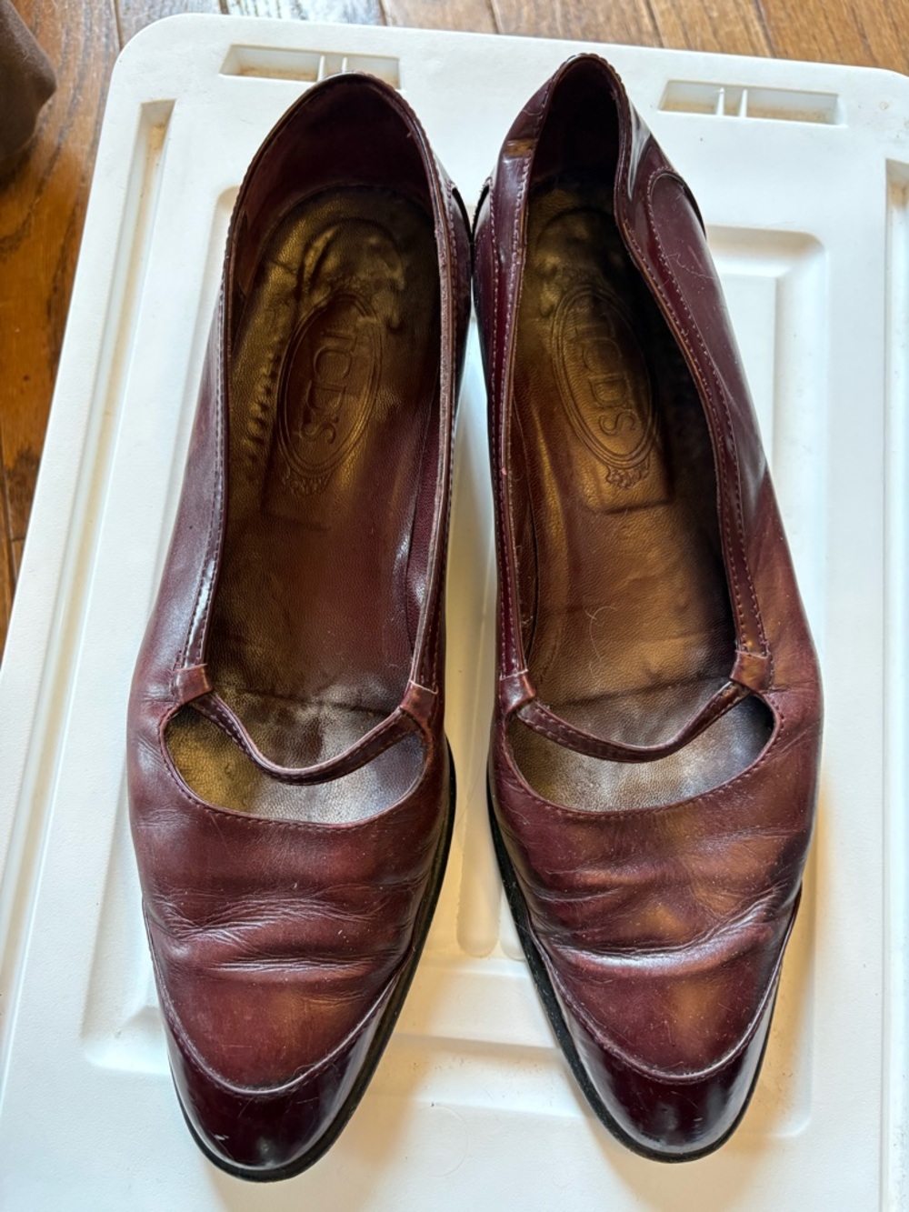 Women's Burgundy Leather Slip-On Flats by Tod’s 9.5 US all Calfskin $675